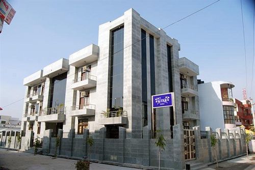 The Urmi Hotel Haridwar Exterior photo