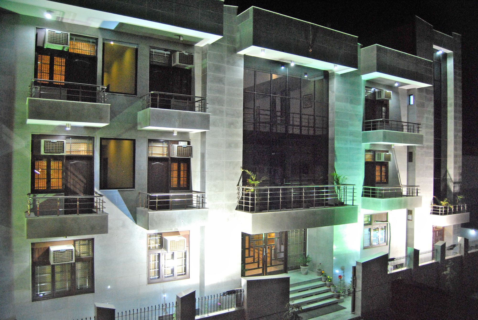 The Urmi Hotel Haridwar Exterior photo